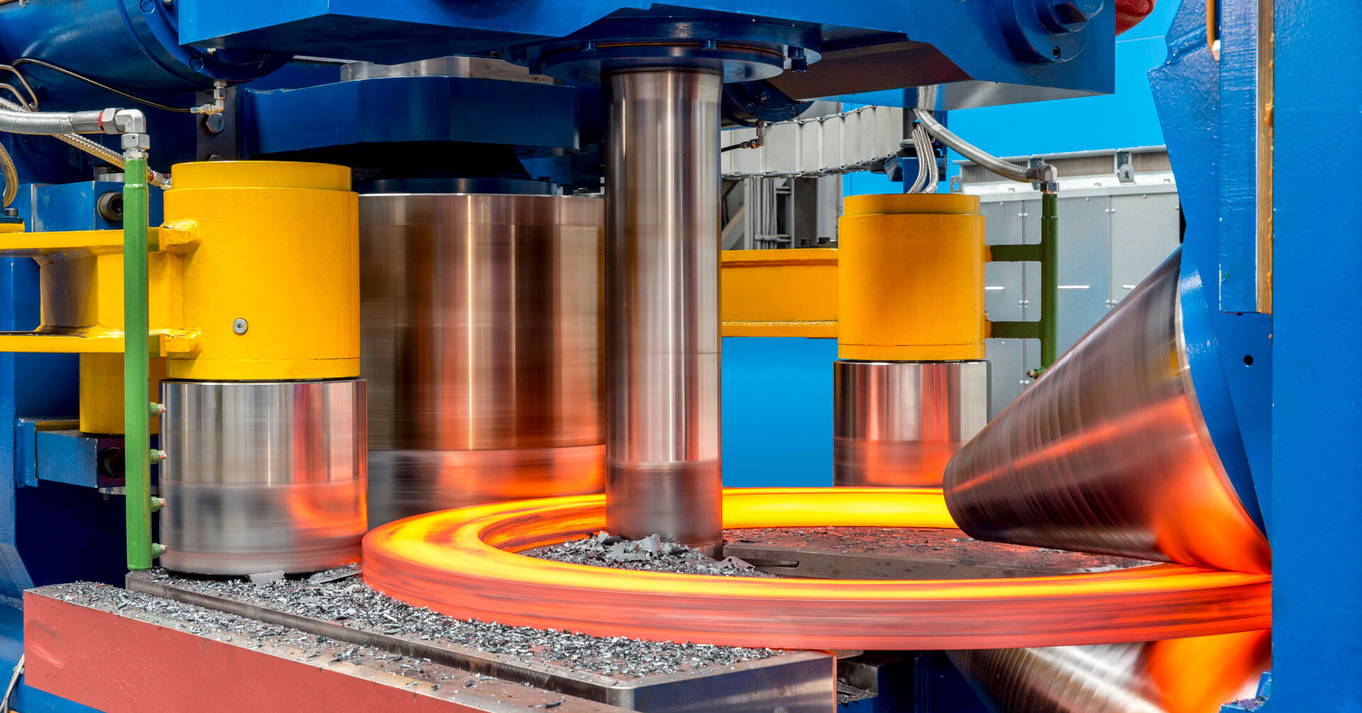 Electrohydraulic direct drives reduce energy consumption for ring